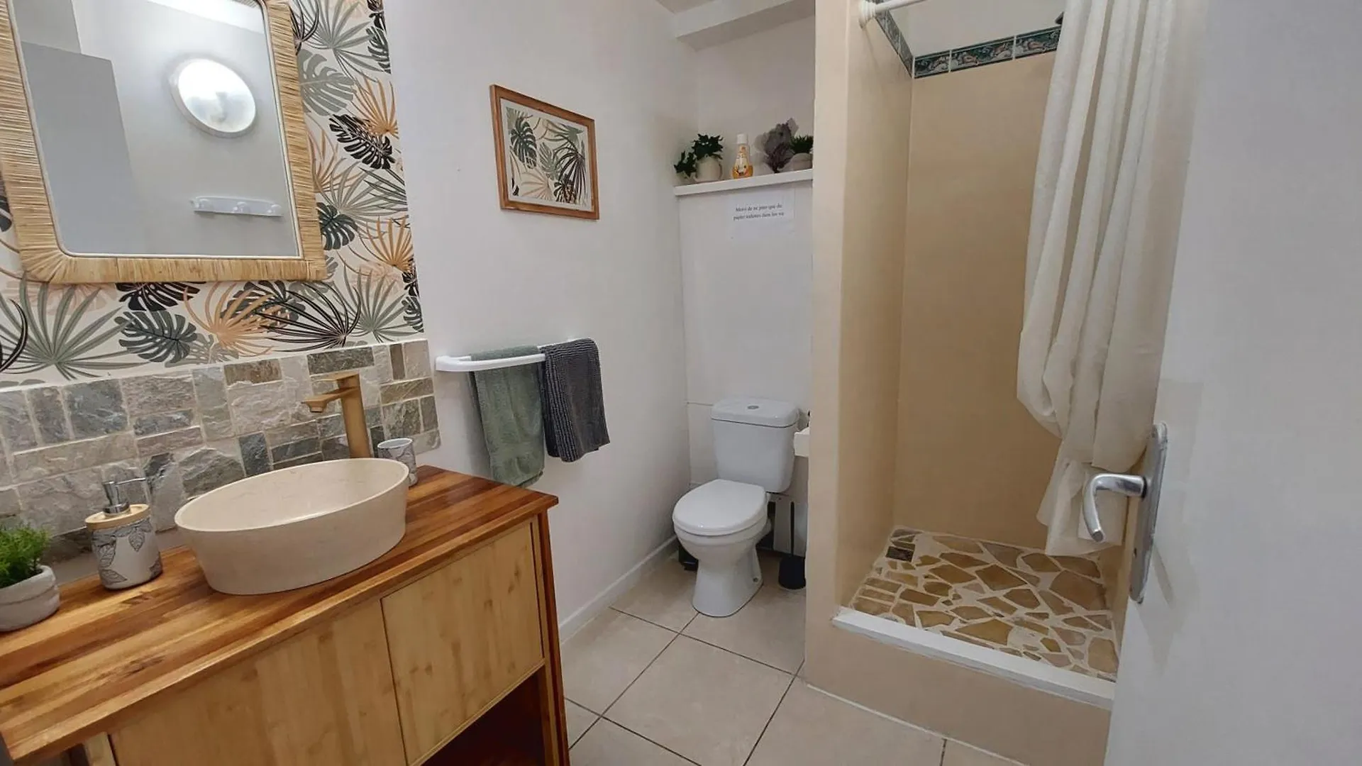 Appartement Logisrev à Sainte-Anne  Guadeloupe